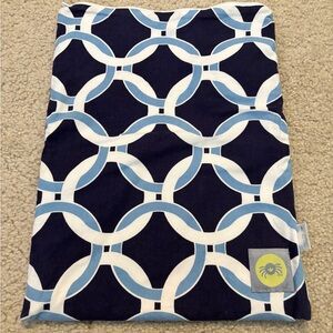 Itzy Ritzy Travel Happens wet bag- Blue and White Patterned Pouch